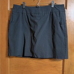 Zac & Rachel Mini Skort Size 16W Minimalist Business Office Chic Preppy Black